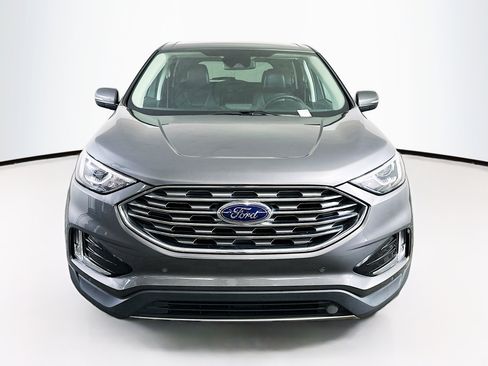 Used 2022 Ford Edge Titanium image 2