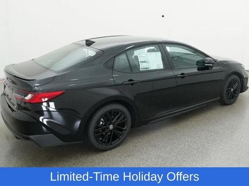 New 2026 Toyota Camry SE FWD image 9