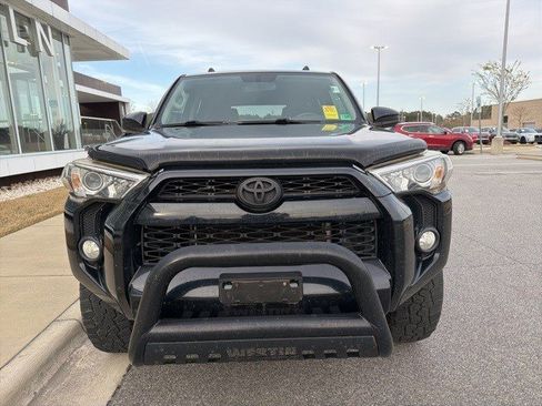 Used 2015 Toyota 4Runner SR5 image 10
