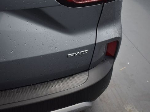 Used 2024 Ford Escape Platinum image 9