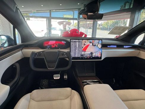 Used 2022 Tesla Model X AWD/4WD image 27