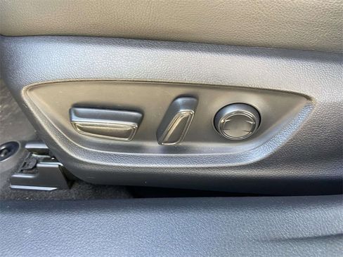 Used 2023 Toyota Camry XSE image 13