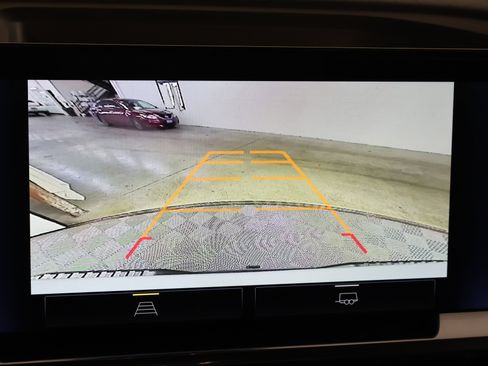 Used 2025 Chevrolet Silverado 1500 LT image 28