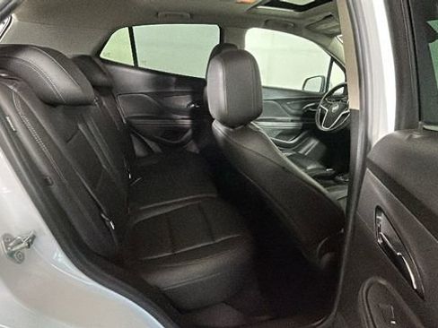 Used 2019 Buick Encore Essence FWD image 30