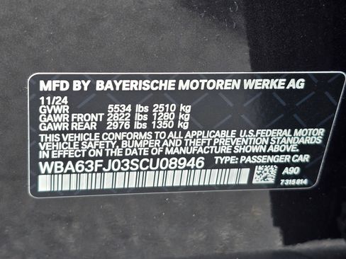Certified 2025 BMW 540i xDrive w/ Premium Package AWD/4WD image 32