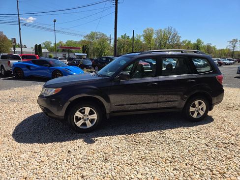 Used 2013 Subaru Forester 2.5X AWD/4WD image 2
