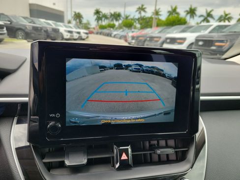 Used 2025 Toyota Corolla LE FWD image 10