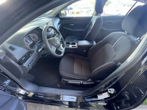 Used 2025 Nissan Sentra SV image 25