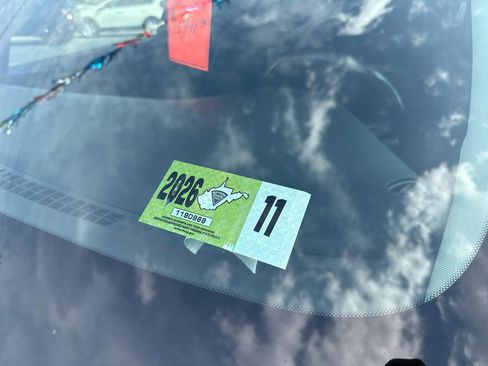 Used 2021 Buick Encore Preferred w/ Safety Package FWD image 29