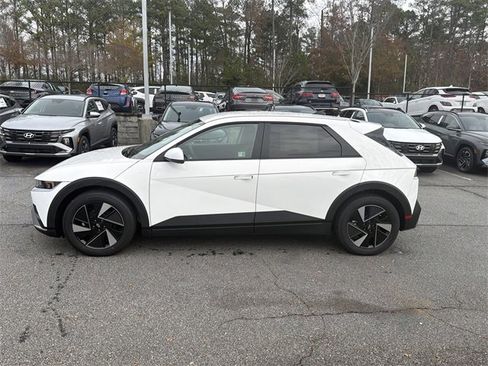 New 2026 Hyundai Ioniq 5 SE image 4