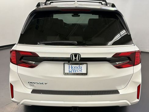 New 2026 Honda Odyssey EX-L image 10