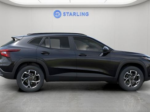 New 2026 Chevrolet Trax LT FWD image 6