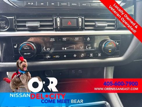 Certified 2025 Nissan Pathfinder SL w/ SL Premium Package FWD image 22