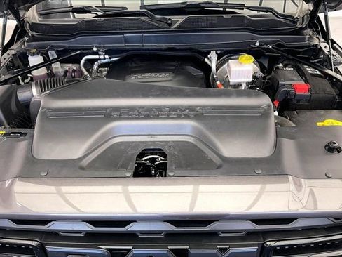 Used 2025 RAM 2500 Big Horn AWD/4WD image 9