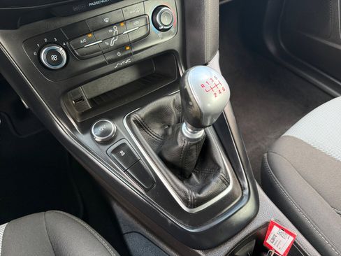 Used 2016 Ford Focus ST image 16