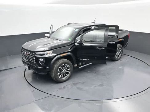 New 2026 GMC Canyon Denali image 87