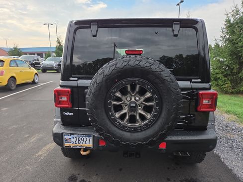 Certified 2023 Jeep Wrangler Unlimited Rubicon 392 w/ Trailer Tow Package AWD/4WD image 13