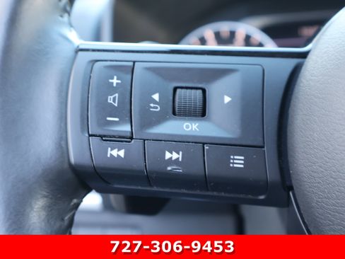 Used 2021 Nissan Rogue SV w/ Premium Package image 26