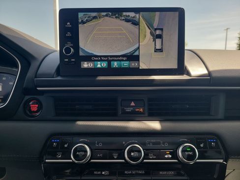 Certified 2025 Honda Pilot Elite image 21