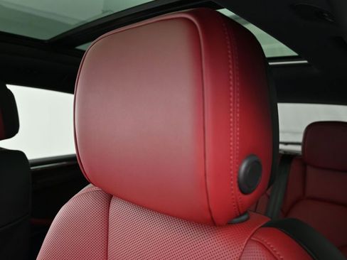 Used 2026 Porsche Macan image 20