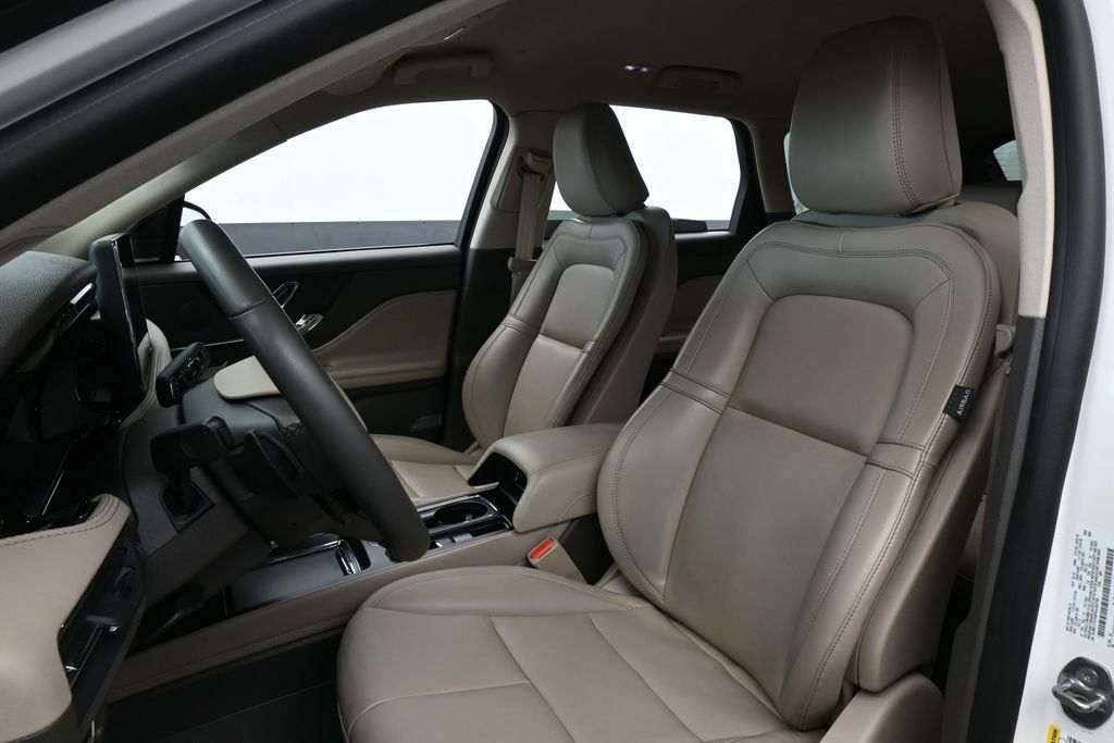 Used 2023 Lincoln Corsair FWD image 10