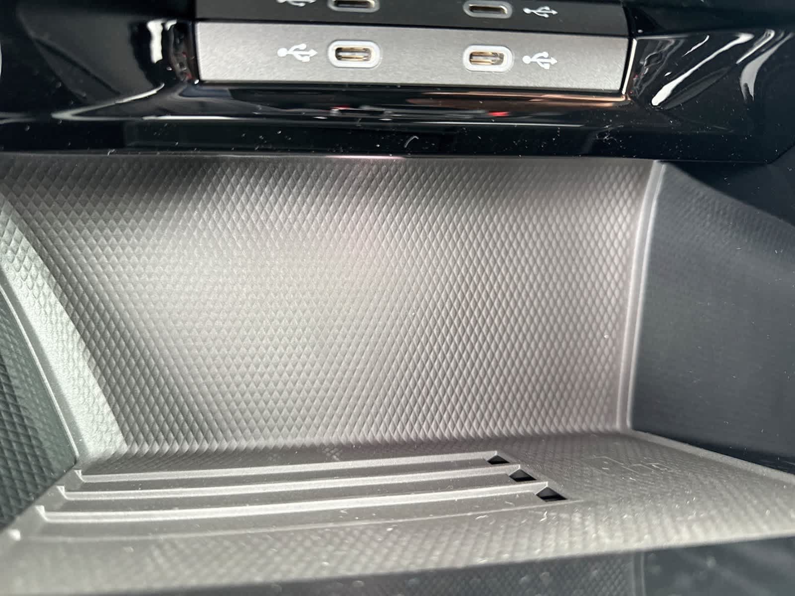 New 2026 Volkswagen GTI SE FWD image 37