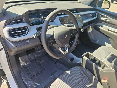 New 2027 Chevrolet Bolt LT FWD image 19