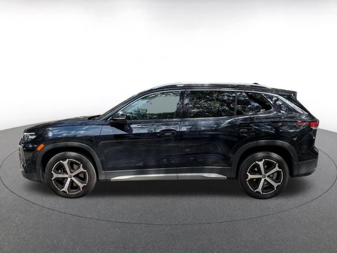 Used 2026 Volkswagen Tiguan SE AWD/4WD image 6