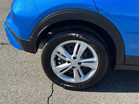 Certified 2025 Nissan Kicks Play S image 12