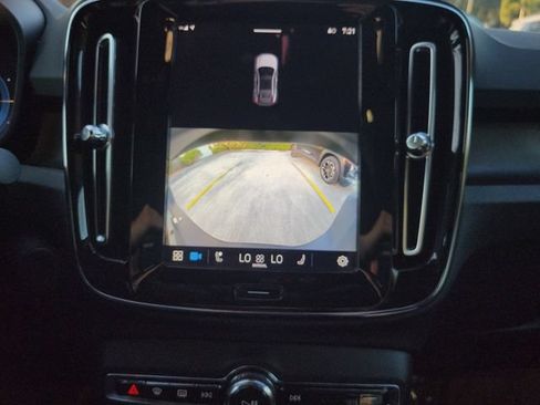 Used 2022 Volvo C40 P8 Recharge Ultimate AWD/4WD image 20