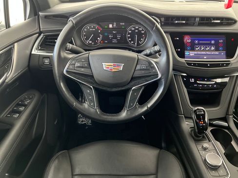 Used 2021 Cadillac XT5 Premium Luxury FWD image 15