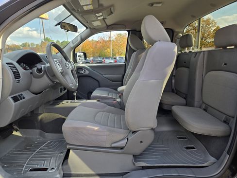 Used 2021 Nissan Frontier S w/ S Utility Package image 16