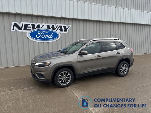 Used 2020 Jeep Cherokee Latitude Plus w/ Cold Weather Group image 1