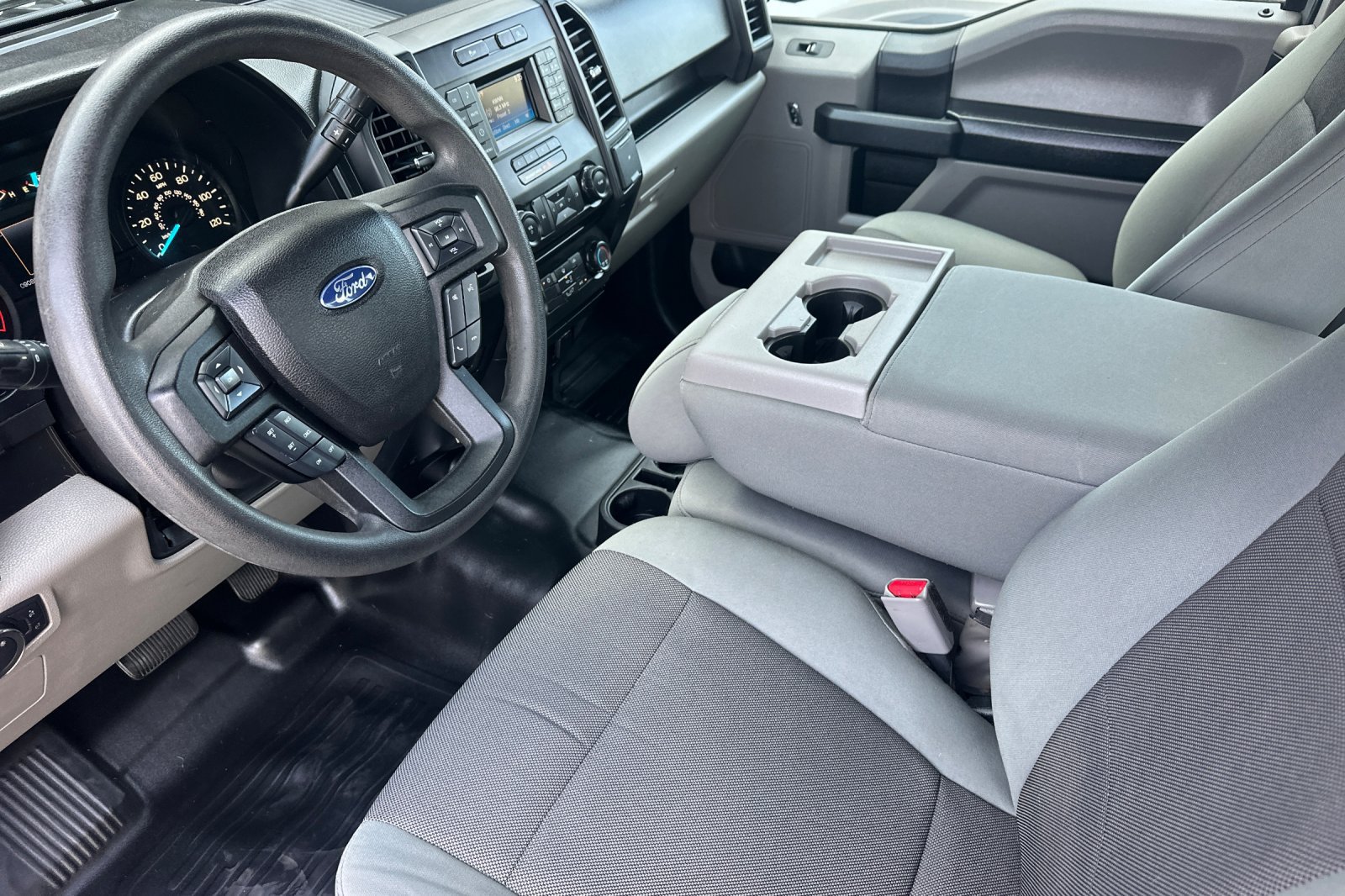 Used 2015 Ford F150 XL w/ Equipment Group 101A Mid RWD image 10