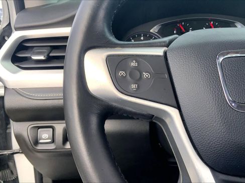 Used 2019 GMC Acadia SLT image 21