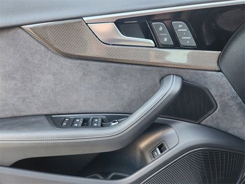Used 2023 Audi S4 Prestige image 16