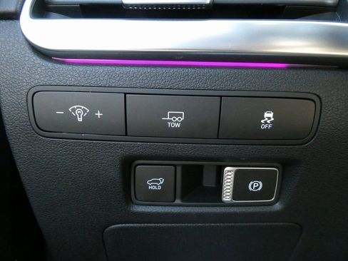 Used 2024 Hyundai Palisade Calligraphy image 34