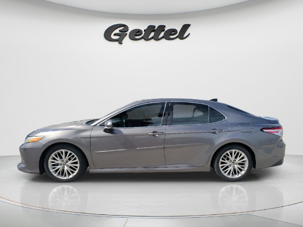 Used 2018 Toyota Camry XLE w/ Audio Package FWD image 8