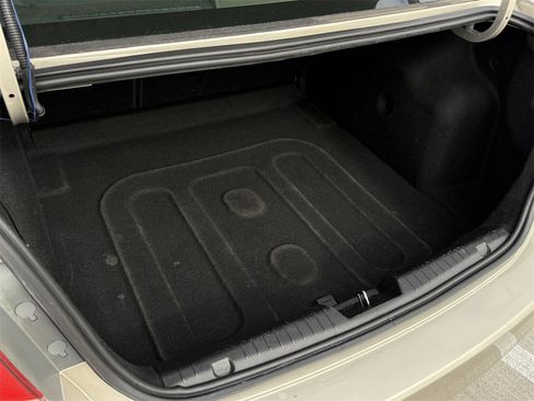 Used 2014 Chevrolet Cruze LS image 28