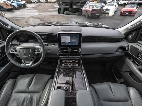 Used 2021 Lincoln Navigator L Reserve image 30