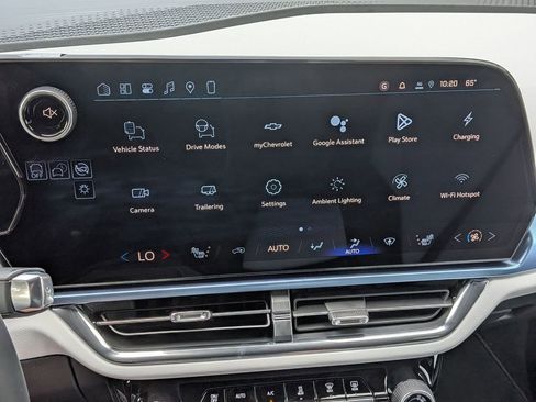 New 2026 Chevrolet Equinox EV LT image 15