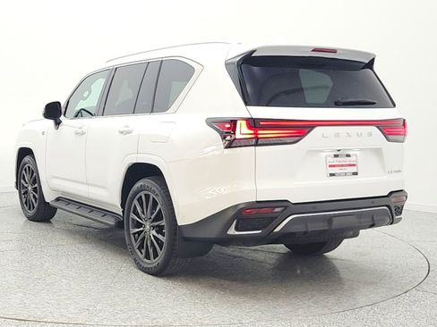 Used 2025 Lexus LX 700h F Sport AWD/4WD image 7