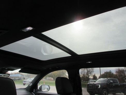 New 2026 GMC Acadia Denali Ultimate image 12