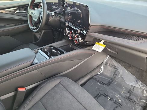 New 2026 Chevrolet Blazer EV RS image 29