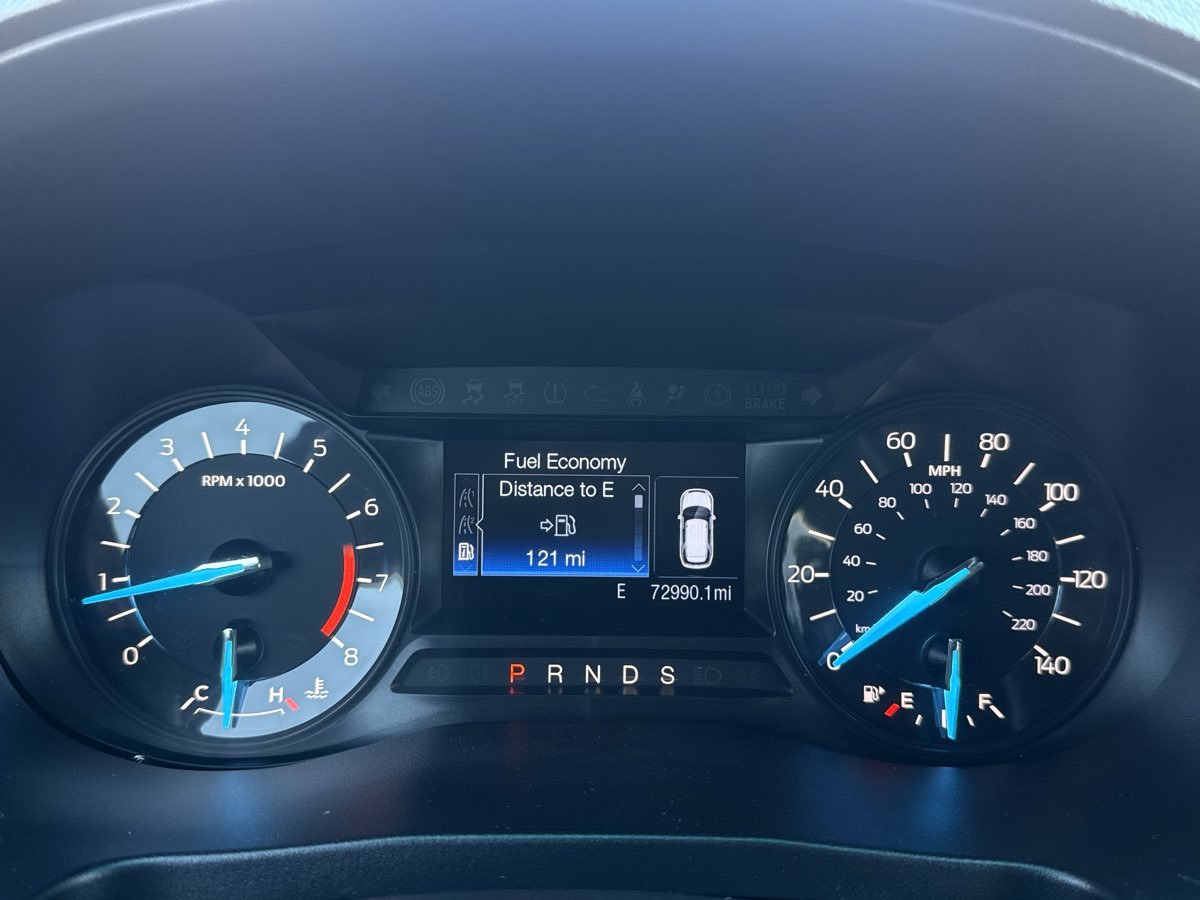 Used 2017 Ford Explorer XLT AWD/4WD image 10