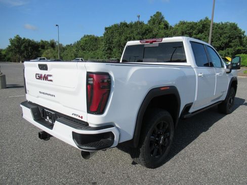 New 2026 GMC Sierra 2500 AT4 w/ AT4 Premium Plus Package AWD/4WD image 8