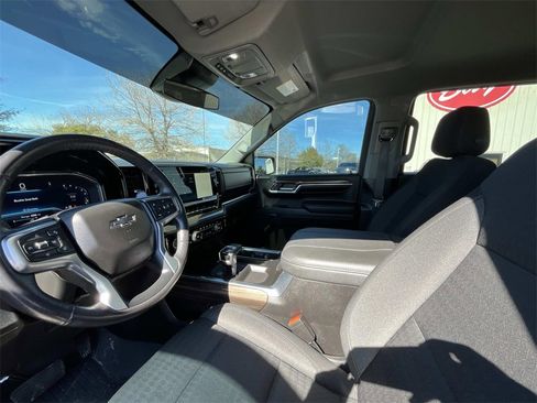 Used 2023 Chevrolet Silverado 1500 RST image 9