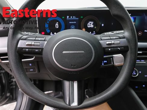 Used 2025 Hyundai Sonata SEL FWD image 10