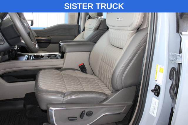 Used 2025 Ford F250 Platinum w/ Platinum Plus Package AWD/4WD image 26