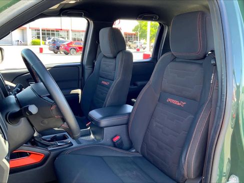 Used 2022 Nissan Frontier Pro-X w/ Technology Package RWD image 8